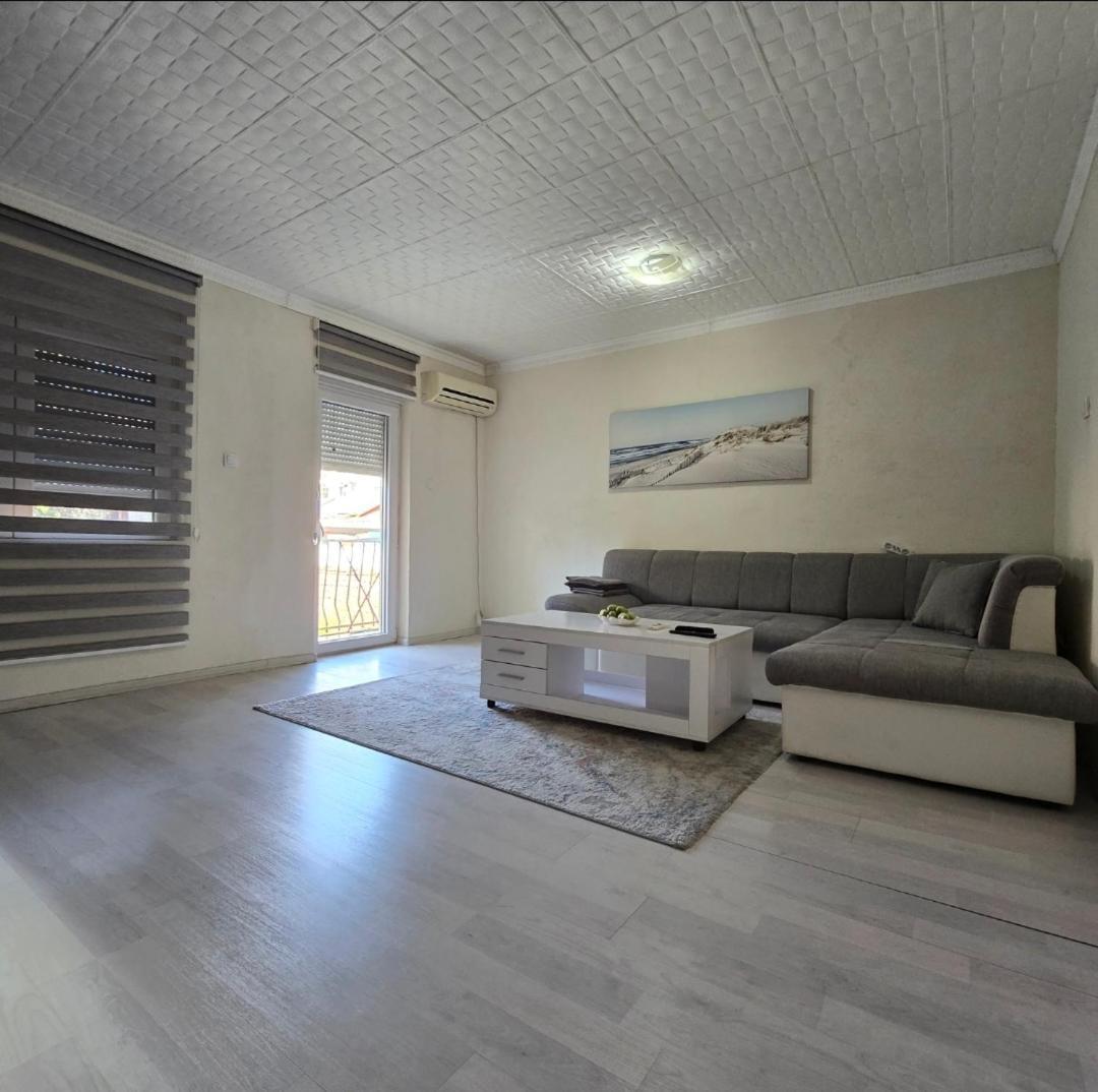 Apartment Center 23 Podgorica Bagian luar foto